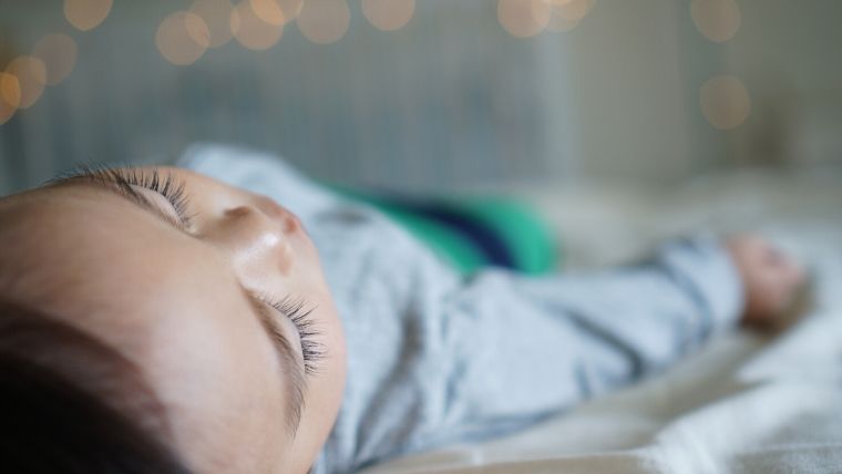 体験談 赤ちゃんの朝寝はいつまで やめるタイミングとサインの見極め 30代はゆるく生活水準向上したい